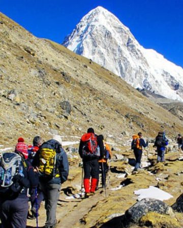 trekking in rolwaling