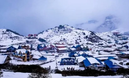 trekking in the himalayas
